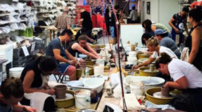 La Mano Pottery, at 110 W. 26th St., has a sister space in Hell’s Kitchen (Mud Matters, at 654 10th Ave.). Photo courtesy La Mano Pottery.